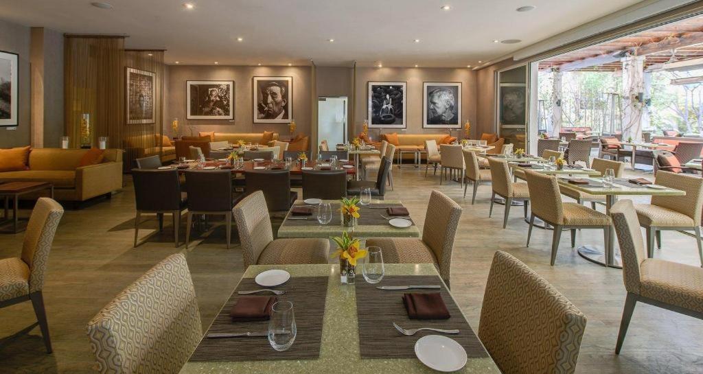 Sunset Marquis & Los Angeles